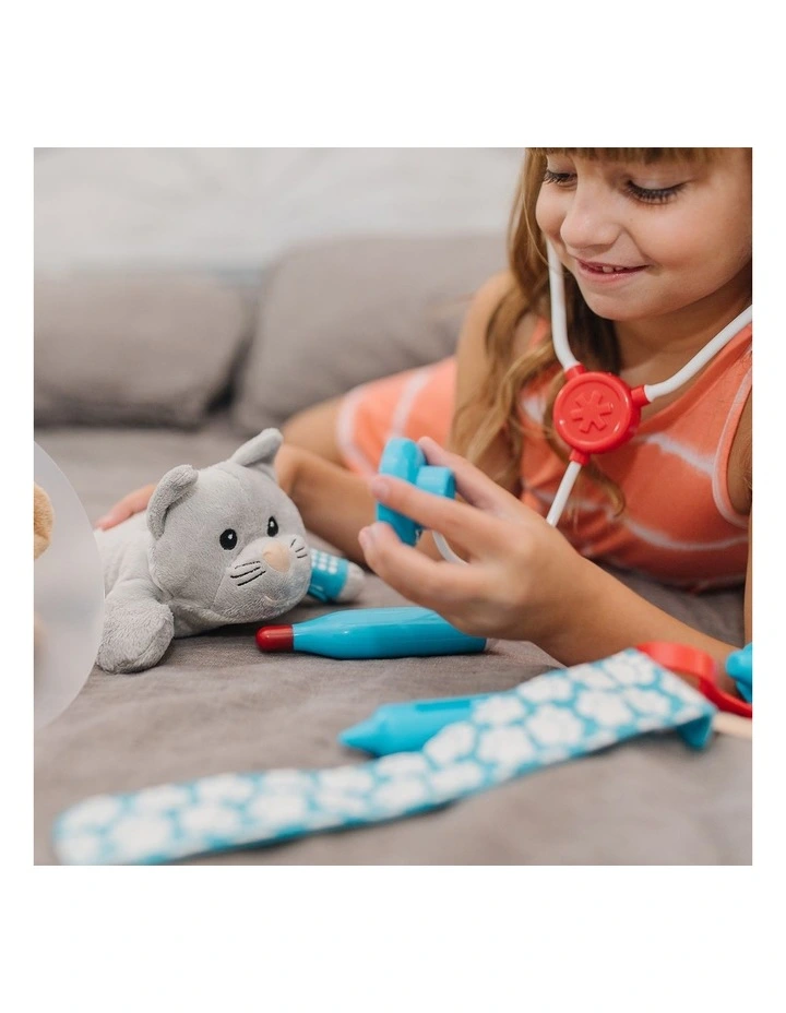 Examine and Treat Pet Vet Play Set image 5