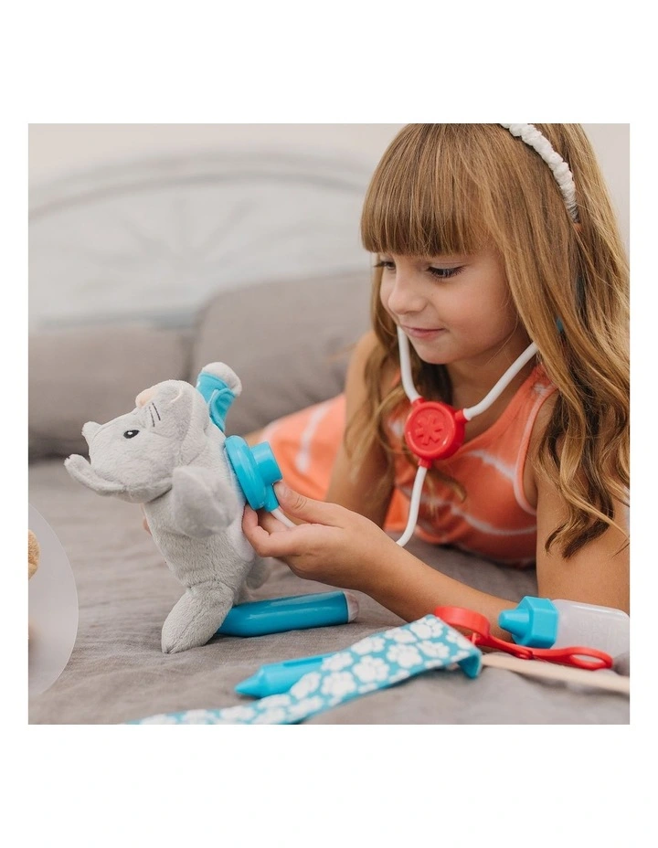 Examine and Treat Pet Vet Play Set image 6