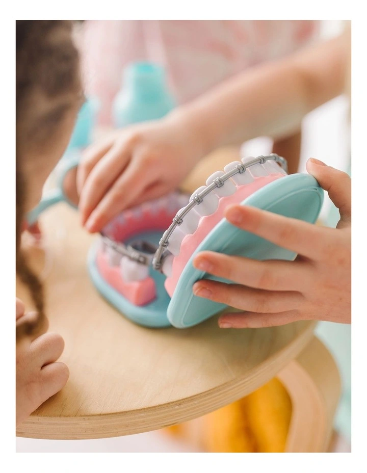 Super Smile Dentist Playset image 4