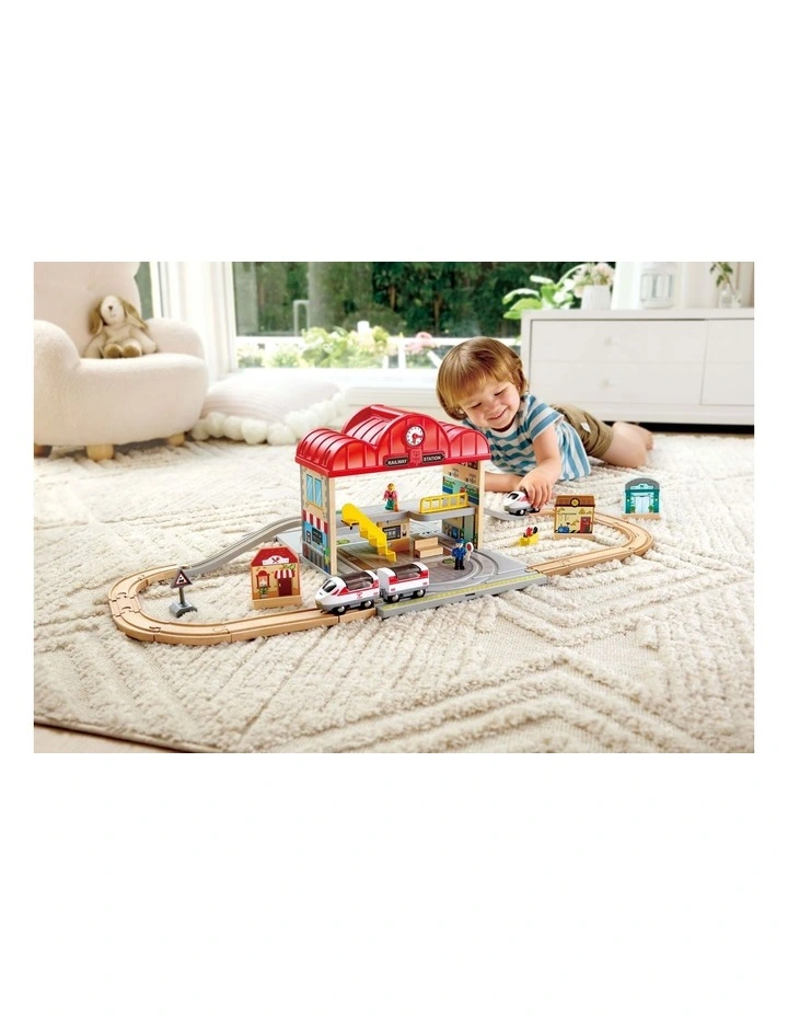 Portable Train Station Set image 5