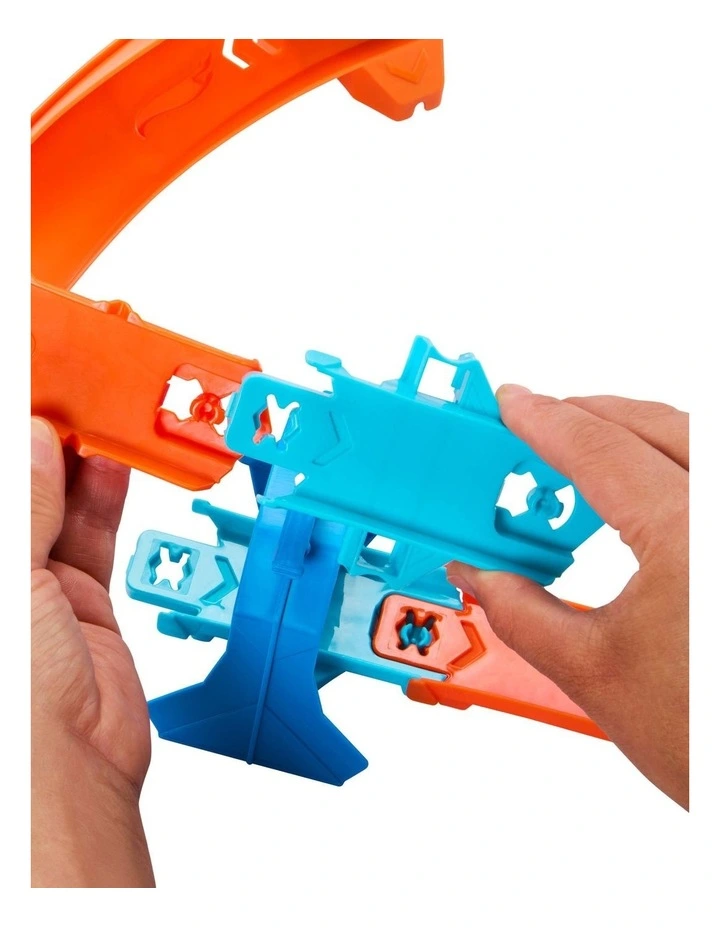 Track Creator Boosted Jump Speedway Set image 3