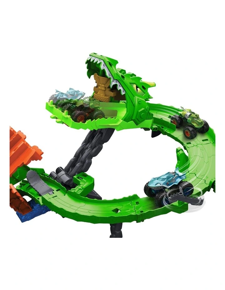 Monster Trucks Sharks vs. Dinos Dragon Destruction Playset image 3