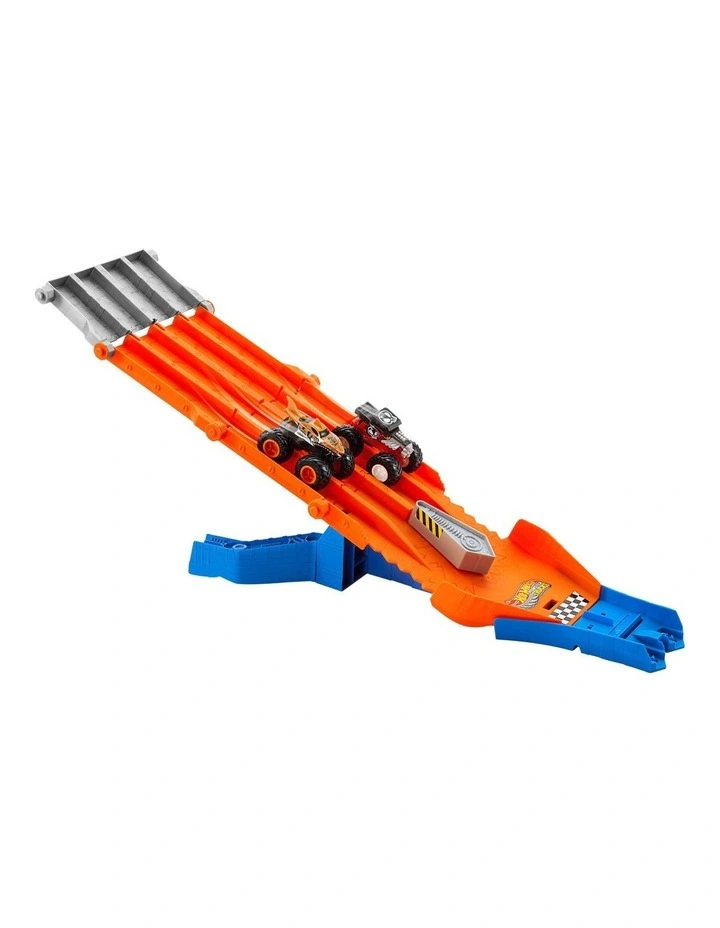 Monster Trucks Sharks vs. Dinos Racedown Destruction Track Set image 4
