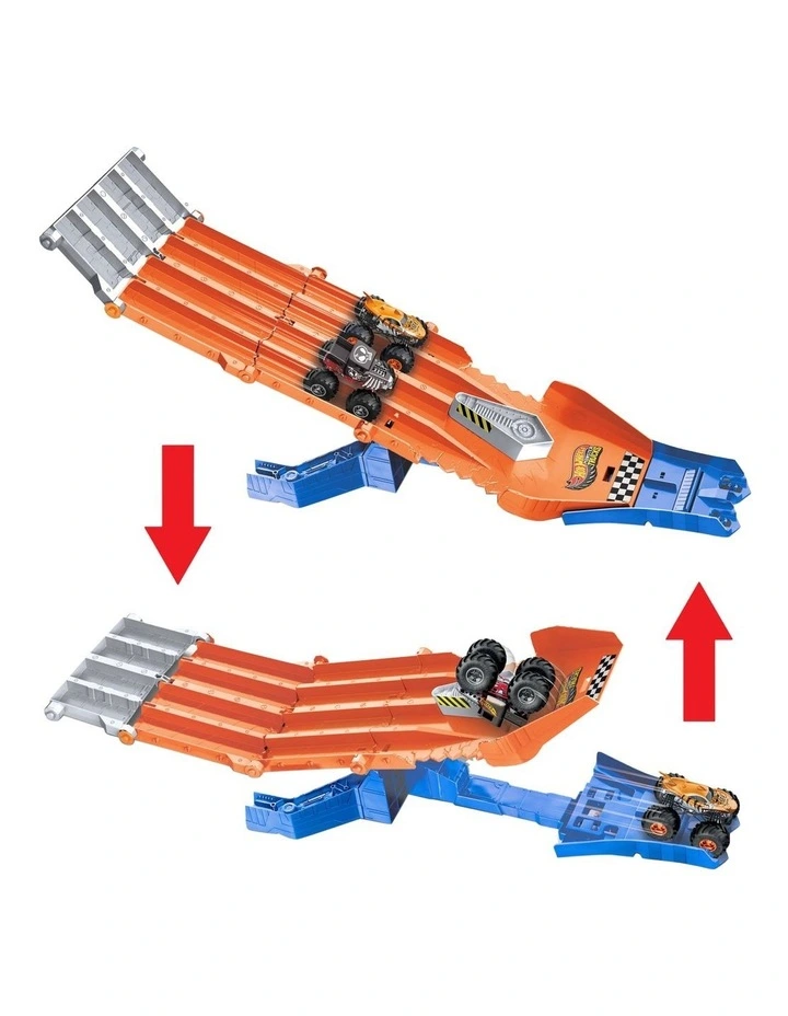 Monster Trucks Sharks vs. Dinos Racedown Destruction Track Set image 6