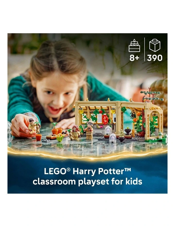Harry Potter TM Hogwarts Castle: Herbology Class 76445 image 2