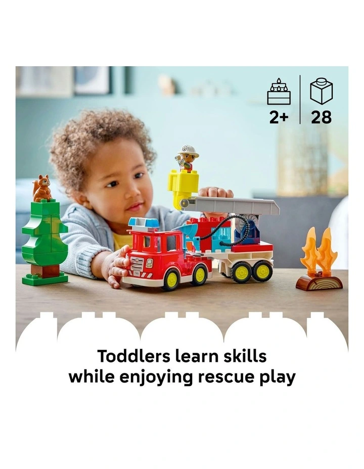 Duplo Town Fire Engine With Hose And Firefighter 10473 image 2