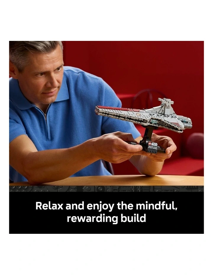 Star Wars Venator-Class Attack Cruiser 75441 image 3