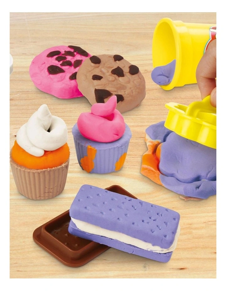 Little Bakery Playset image 4