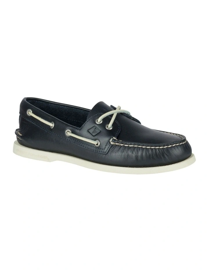 Boat Shoe in Navy image 3