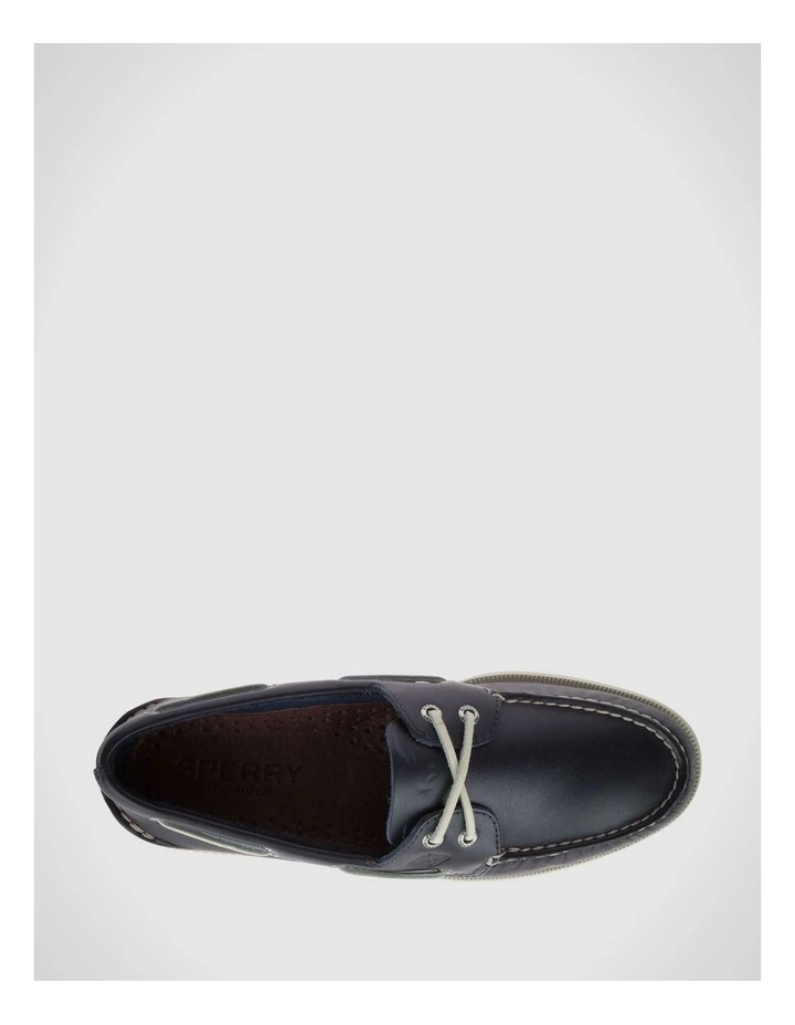 Boat Shoe in Navy image 4