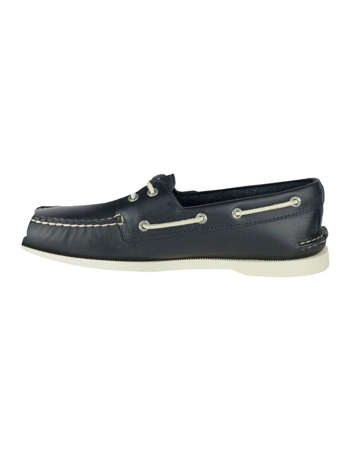 Boat Shoe in Navy image 4