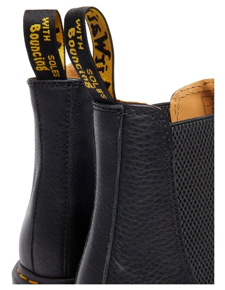 2976 Chelsea Boot in Black Ambassador image 7