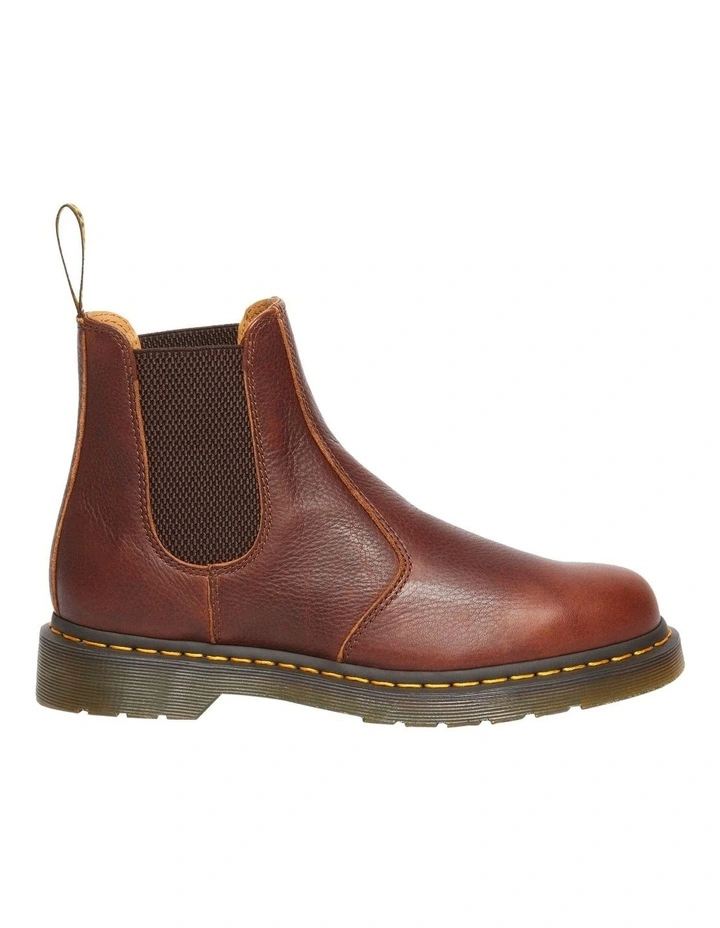 2976 Chelsea Boots in Cashew Ambassador image 3