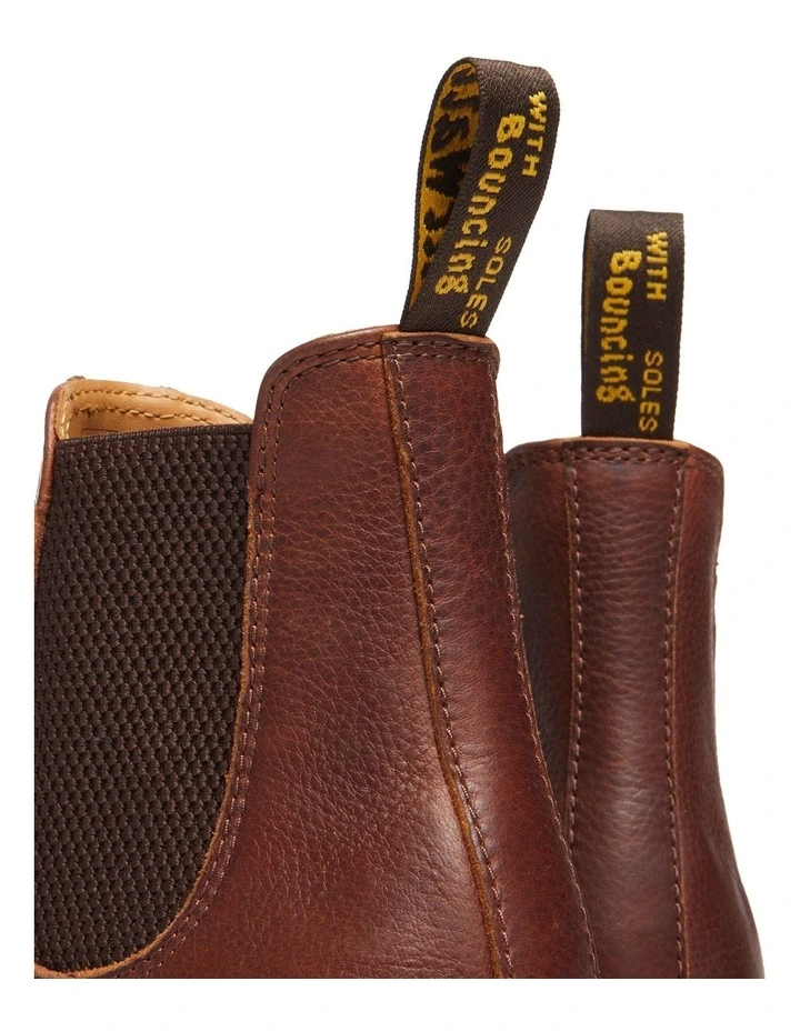 2976 Chelsea Boots in Cashew Ambassador image 6