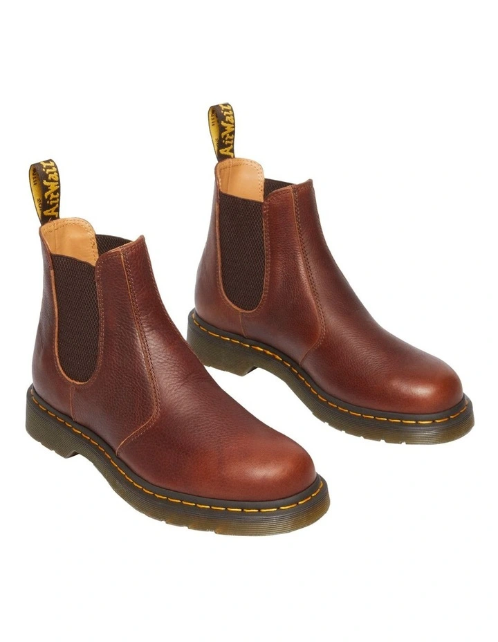 2976 Chelsea Boots in Cashew Ambassador image 7