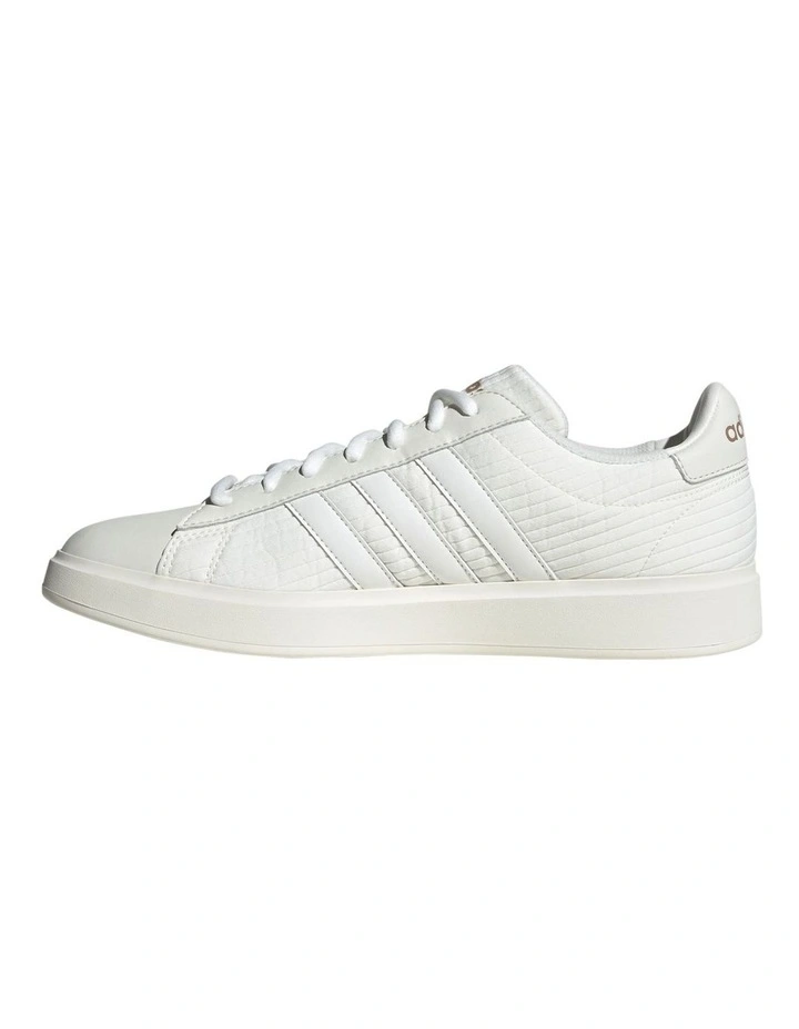 Grand Court 2.0 Shoes in White image 2