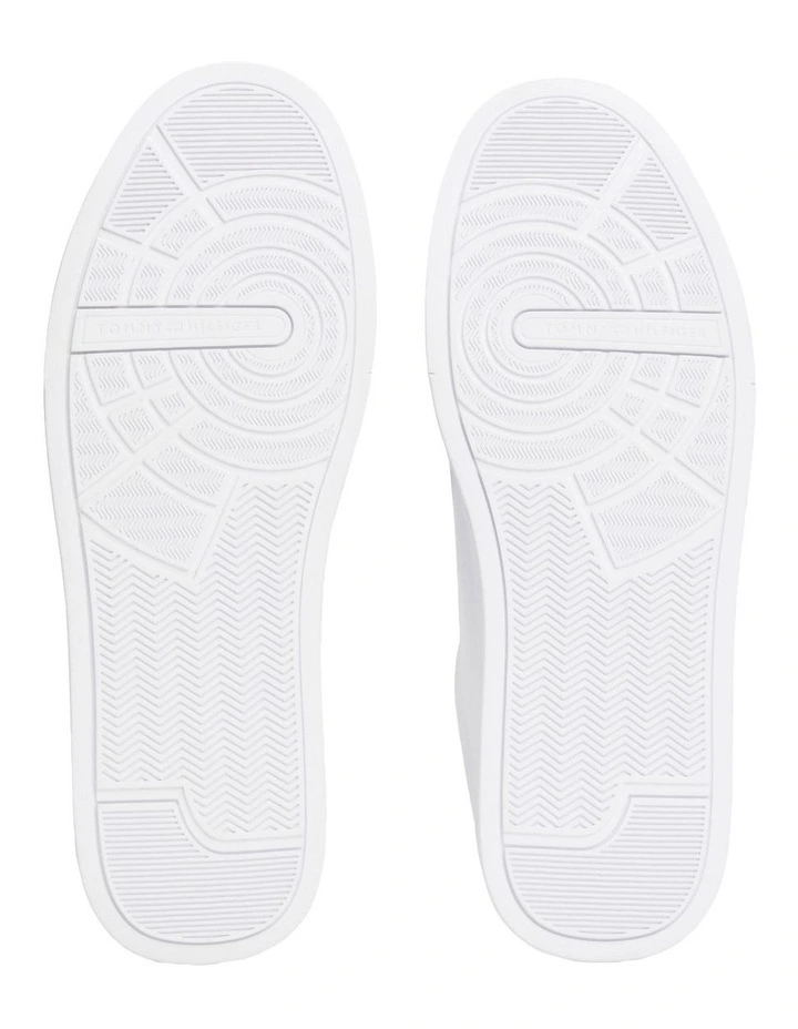 Court Sneaker in White image 5