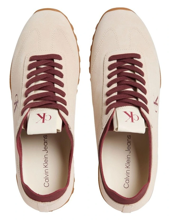 Low Profile Runner Su Sneaker in Creamy White/Razzleb image 3
