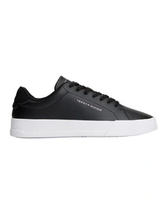 Court Sneaker Sneaker in Black