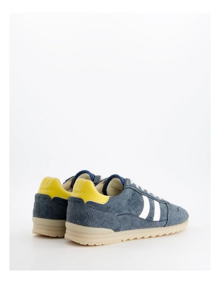 Switzer Sneaker in Navy Pulse image 6