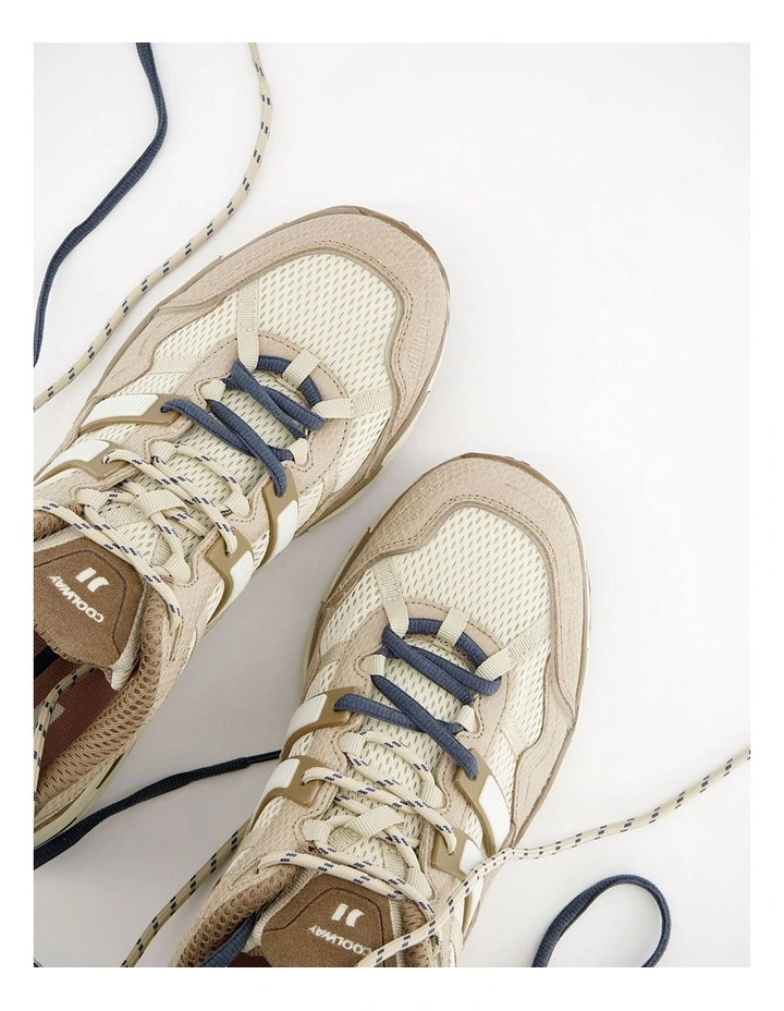 2003 Sneaker in Oasis Run image 3