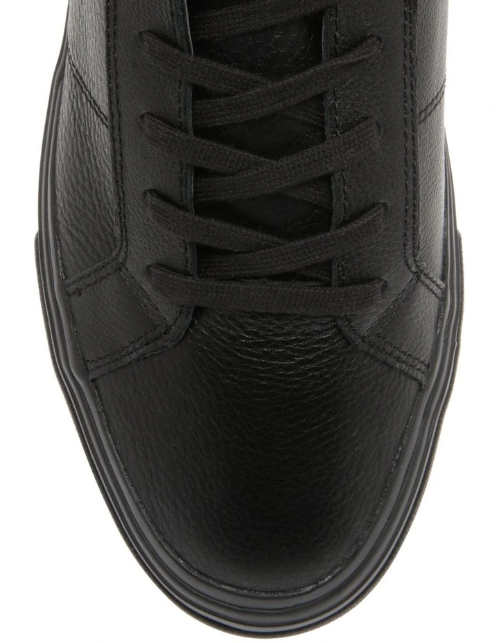 Th core signature leather trainers clearance