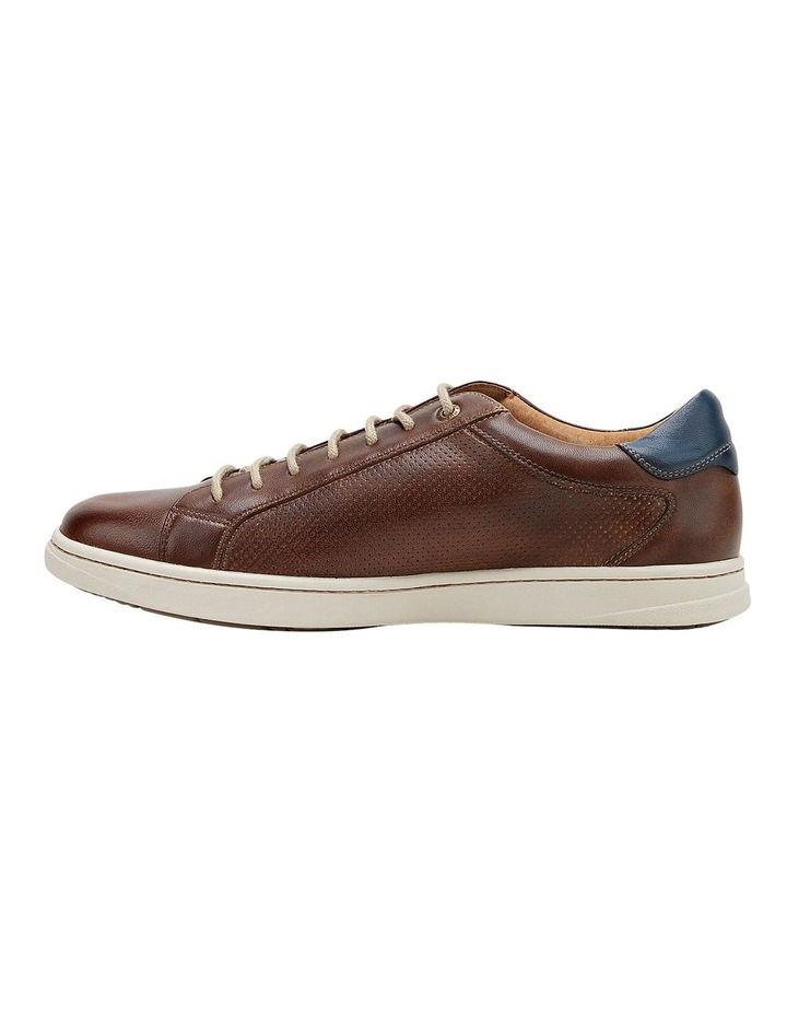 mens casual runners