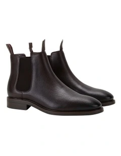 chelsea boots on sale