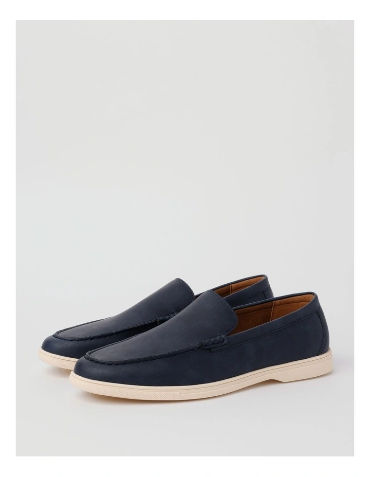 Murcia Loafer in Navy image 3