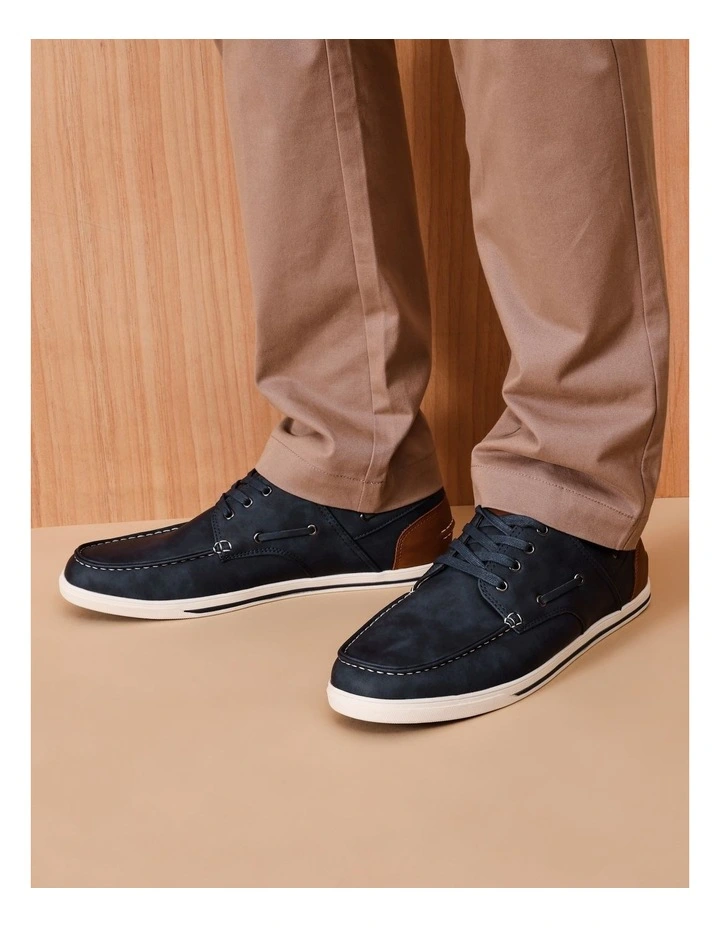 Benjamin Boat Shoe in Navy image 2