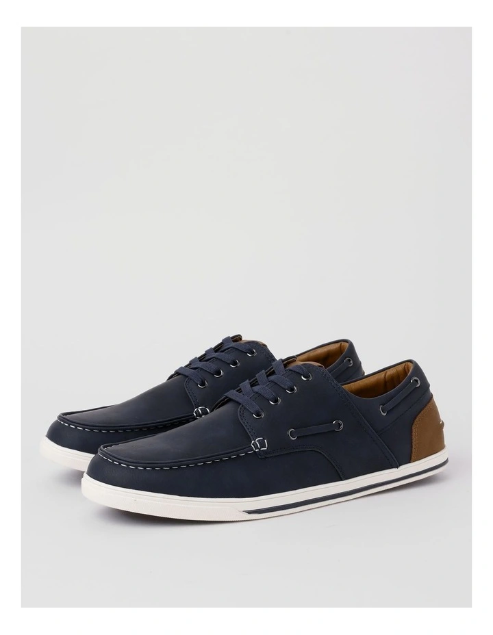 Benjamin Boat Shoe in Navy image 4