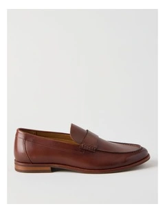 Porter Leather Loafer in Cognac