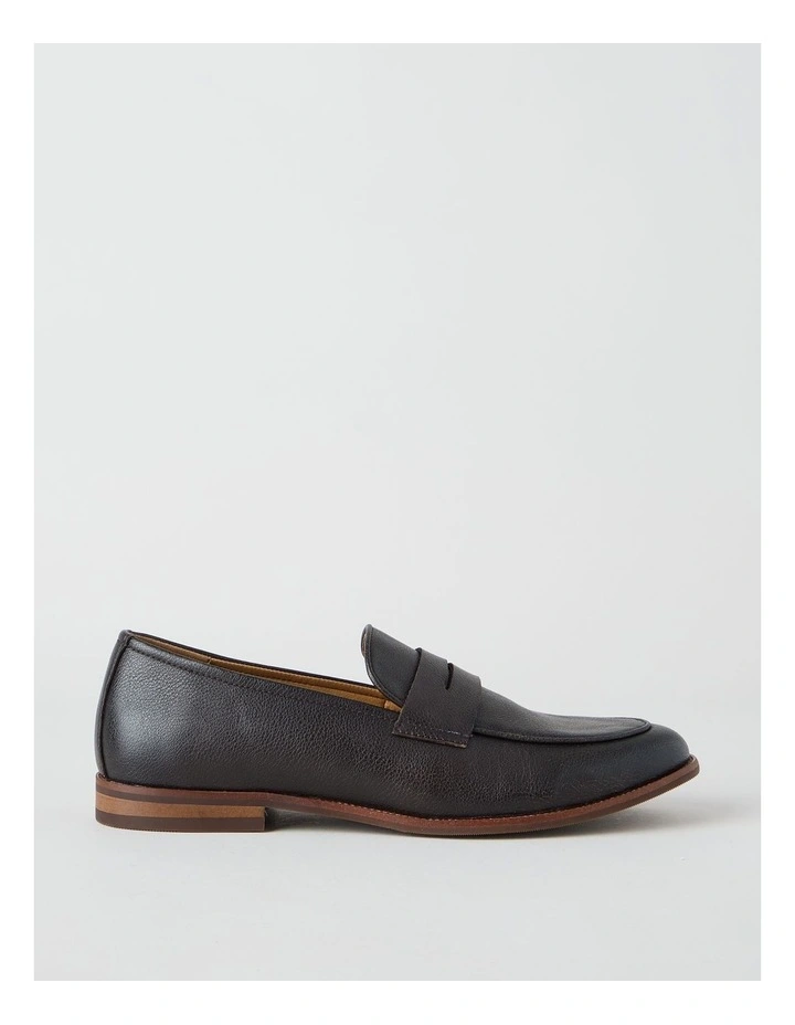 Taylor Loafer Tumbled in Brown image 1