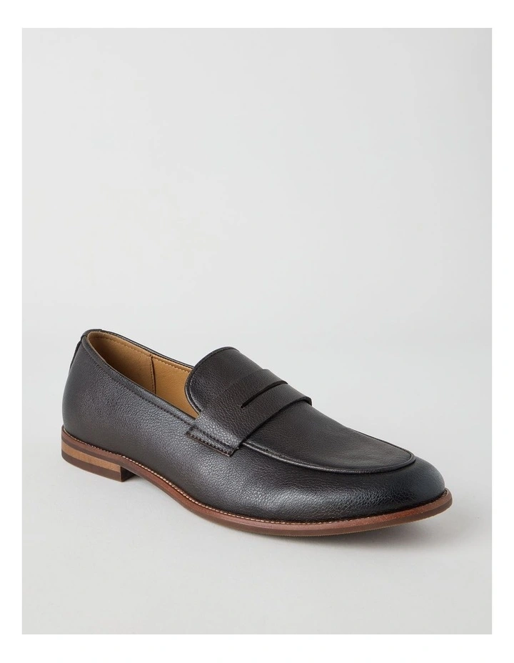 Taylor Loafer Tumbled in Brown image 2