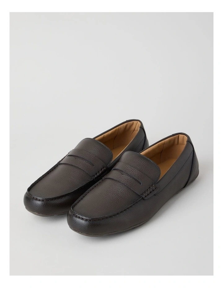 Wade Driving Shoe in Tumbled Brown image 3