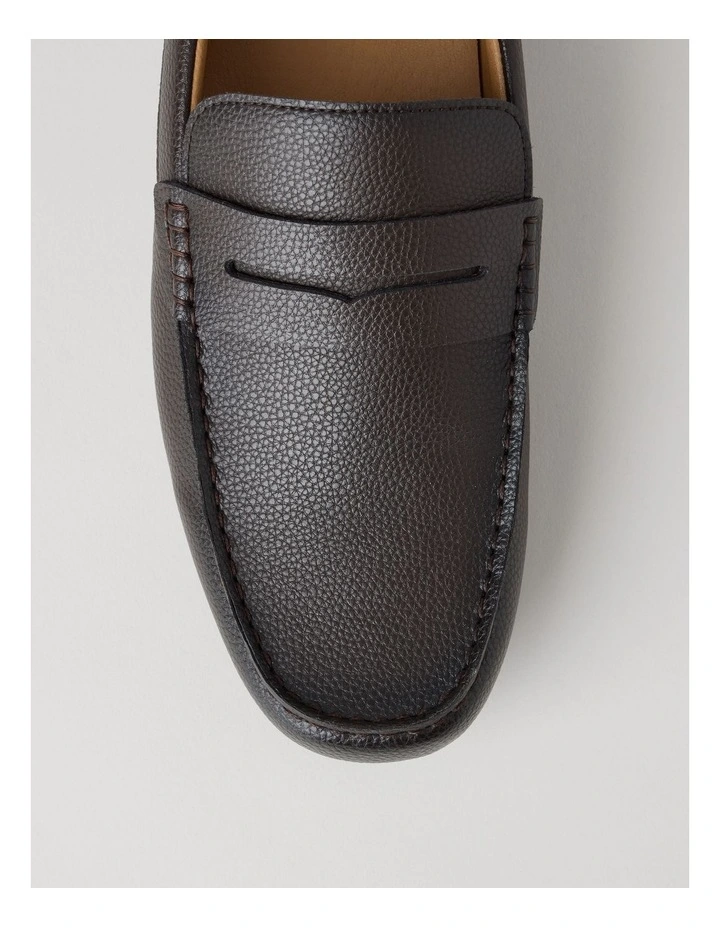 Wade Driving Shoe in Tumbled Brown image 5