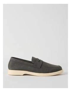 Roy Loafer Tumbled in Dark Grey Nubuck