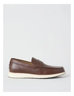 Houston Loafer in Brown