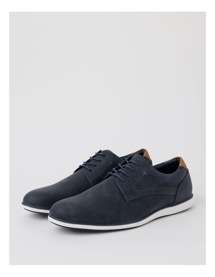 Hudson Sneaker in Navy image 4