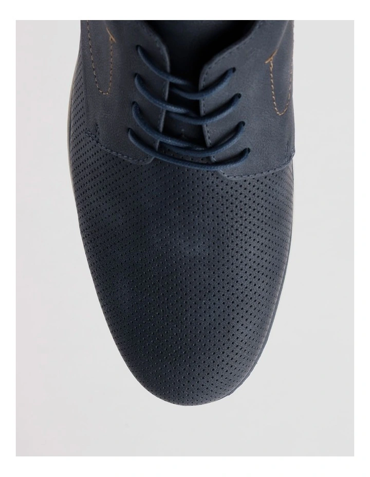 Hudson Sneaker in Navy image 6