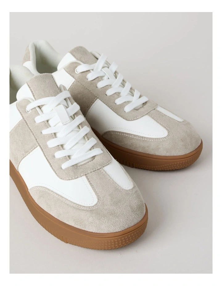 Henry Sneakers in White/Sand/Gum image 6