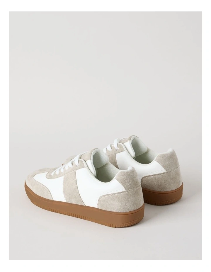 Henry Sneakers in White/Sand/Gum image 7