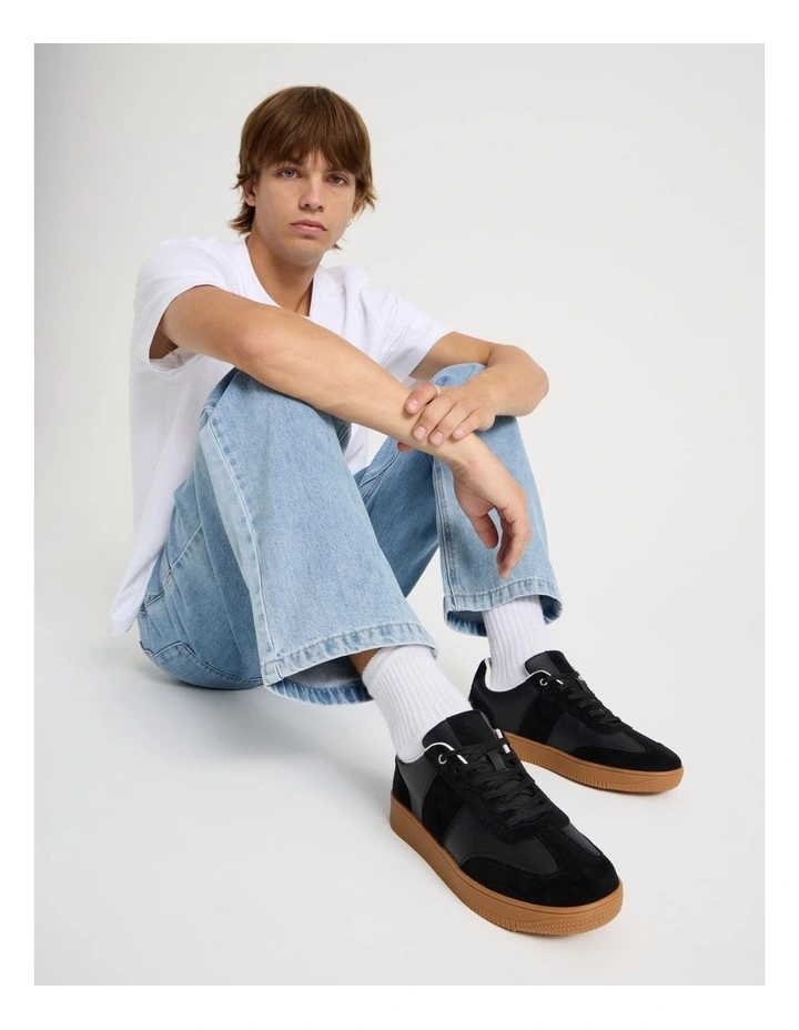 Henry Sneakers in Black/Gum image 2