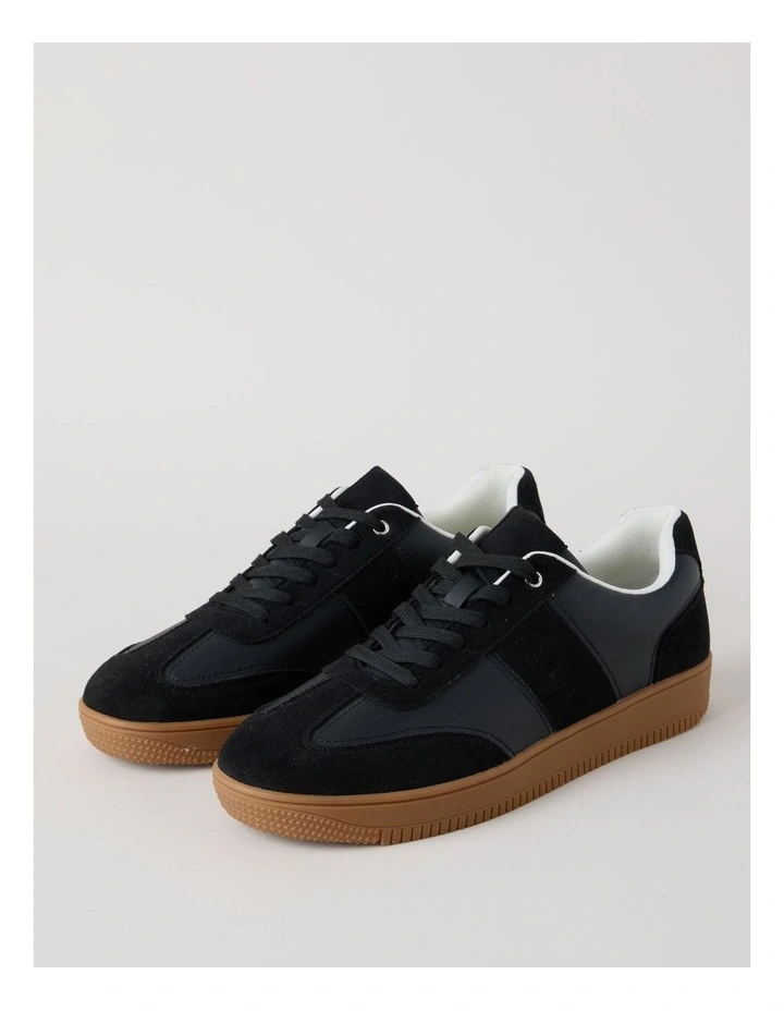 Henry Sneakers in Black/Gum image 5