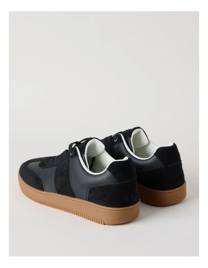 Henry Sneakers in Black/Gum image 7