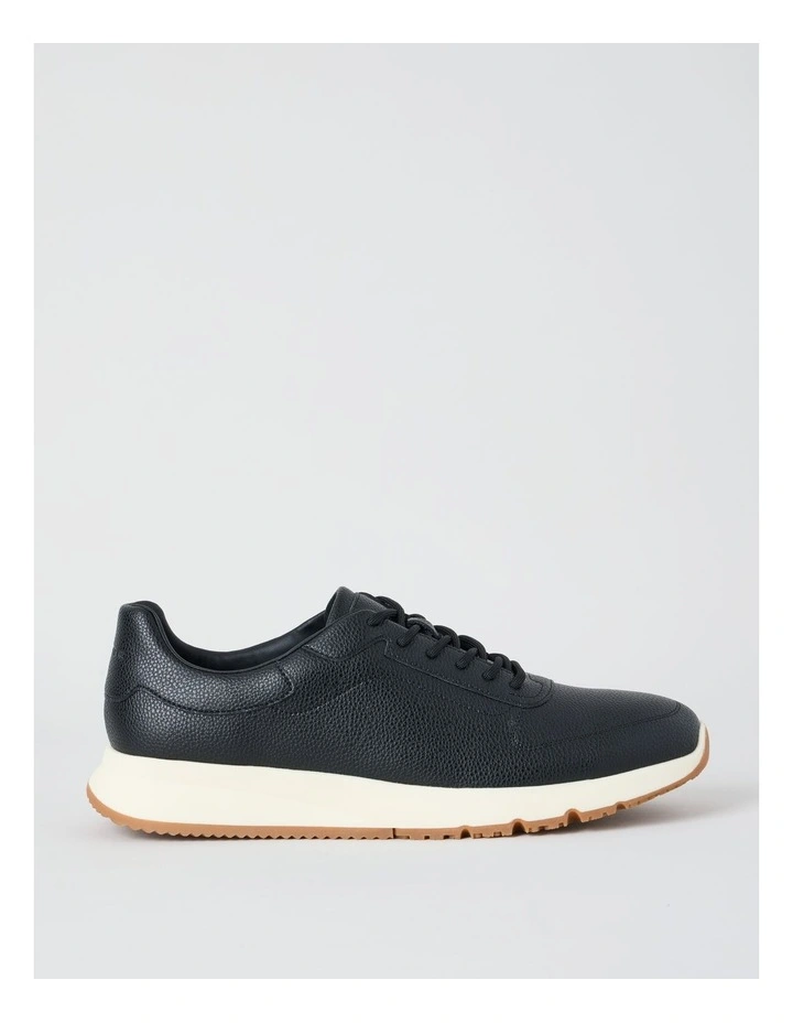 York Trainer in Black image 1