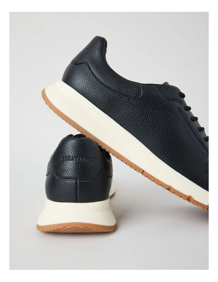 York Trainer in Black image 2
