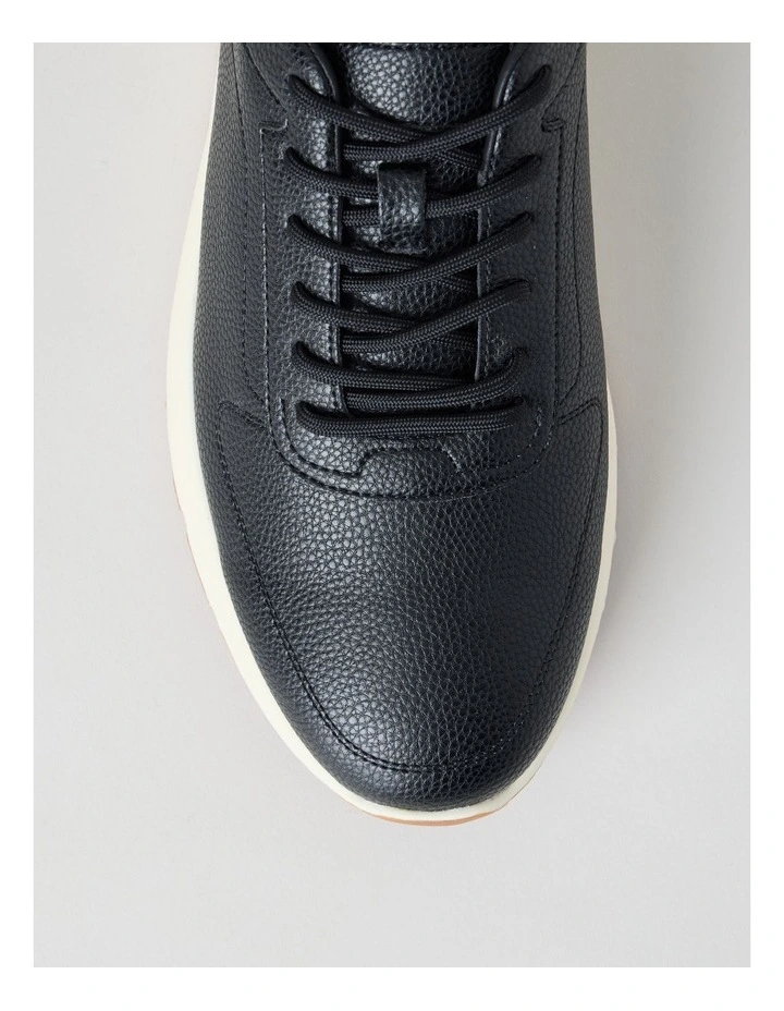 York Trainer in Black image 5