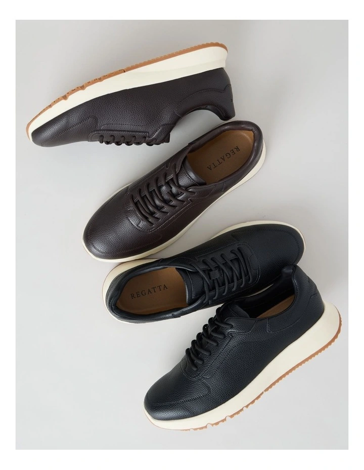 York Trainer in Black image 6