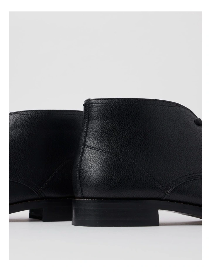Carpi Chukka Boot in Black image 4
